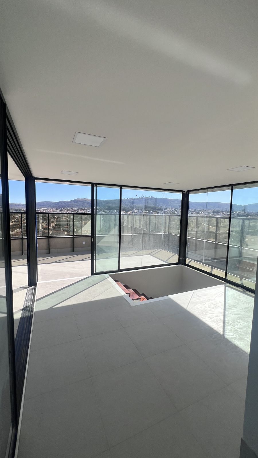 Apartamento Alto Padrão - Venda - Centro - Sete Lagoas - MG